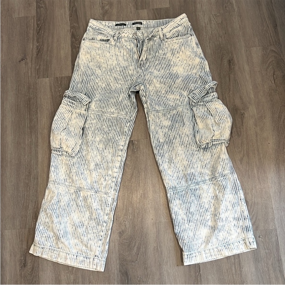 Mid rise cargo pants